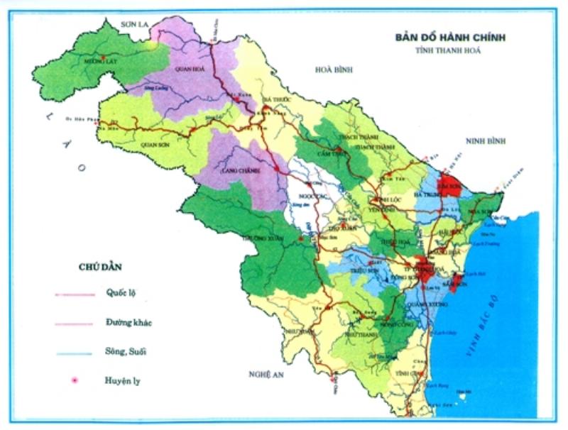 Hình ảnh minh họa địa hình nghiêng và hệ thống sông ngòi Việt Nam, cho thấy hướng chảy từ Tây Bắc xuống Đông Nam